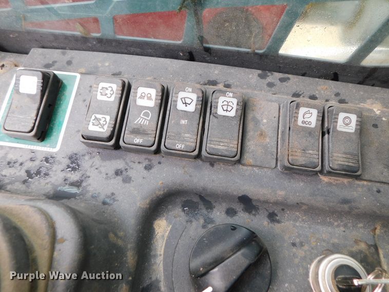 image for item DJ5978 2018 Takeuchi TL12R-2  tracked skid steer loader