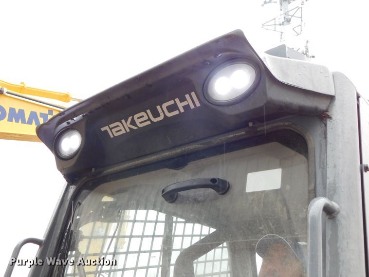 image for item DJ5978 2018 Takeuchi TL12R-2  tracked skid steer loader