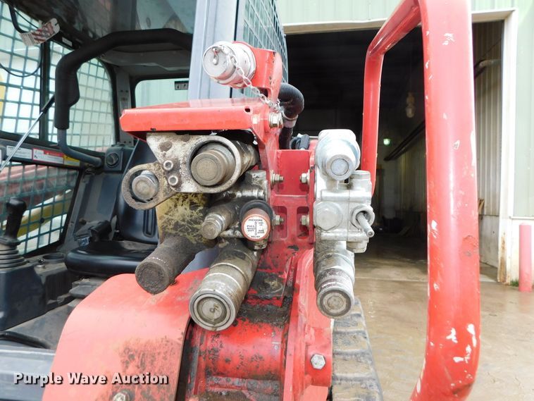 image for item DJ5978 2018 Takeuchi TL12R-2  tracked skid steer loader