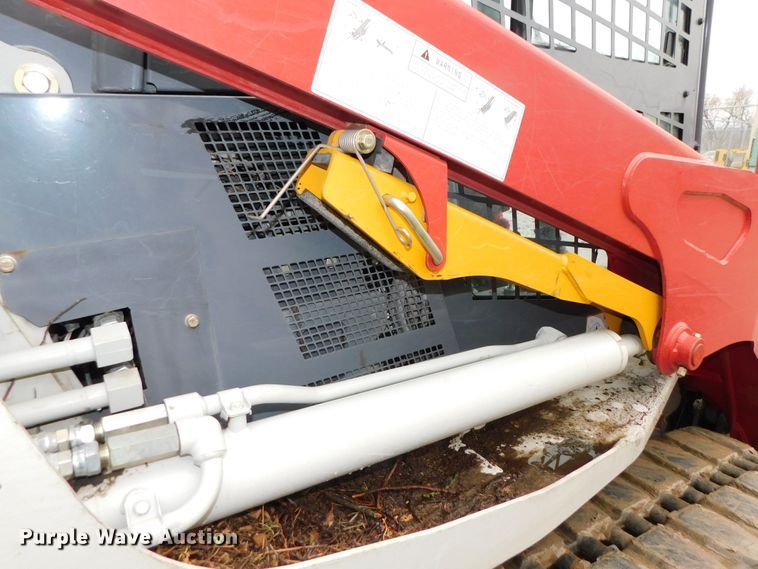 image for item DJ5978 2018 Takeuchi TL12R-2  tracked skid steer loader