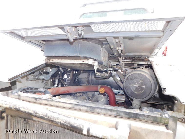 image for item DJ5978 2018 Takeuchi TL12R-2  tracked skid steer loader