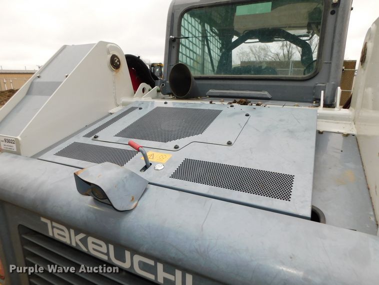 image for item DJ5978 2018 Takeuchi TL12R-2  tracked skid steer loader