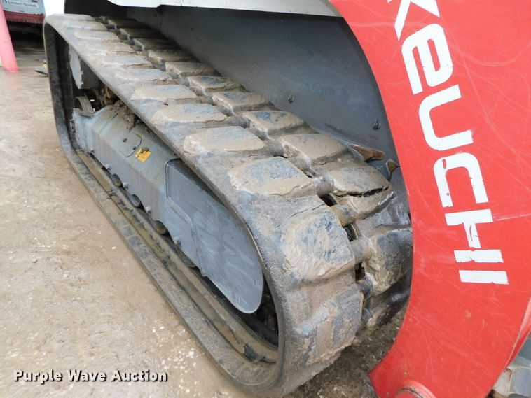 image for item DJ5978 2018 Takeuchi TL12R-2  tracked skid steer loader