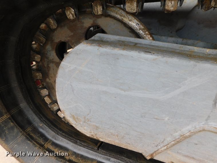 image for item DJ5978 2018 Takeuchi TL12R-2  tracked skid steer loader