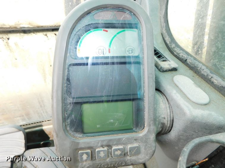 image for item DJ5980 2005 Volvo EC210B LC  excavator