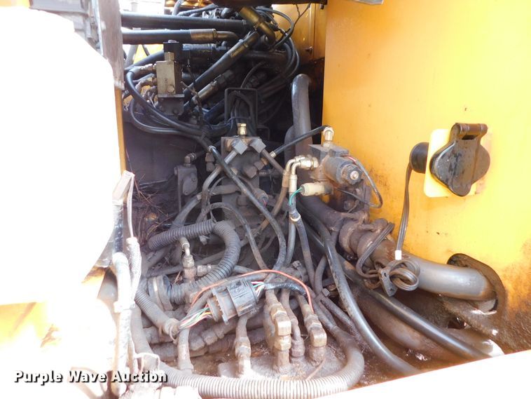 image for item DJ5980 2005 Volvo EC210B LC  excavator