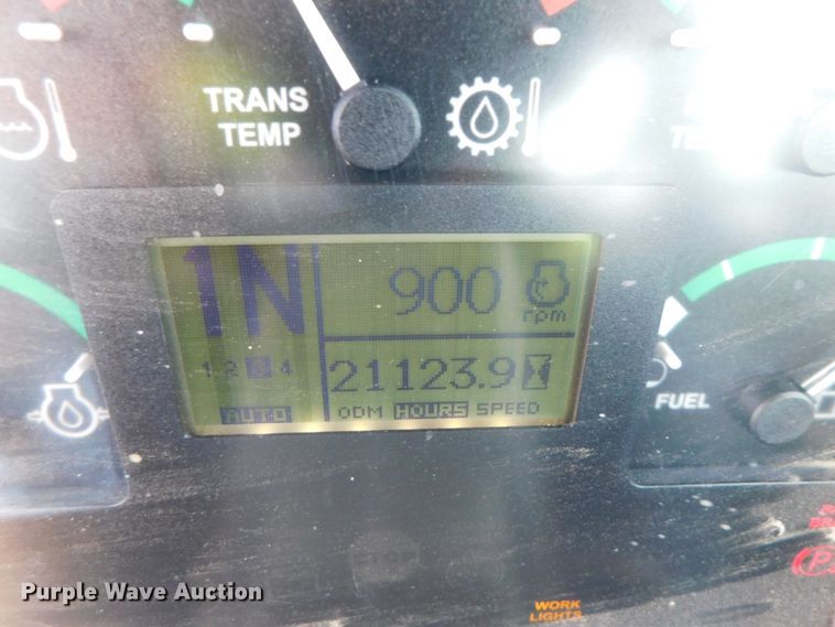 image for item DJ5982 2006 John Deere 644J  wheel loader