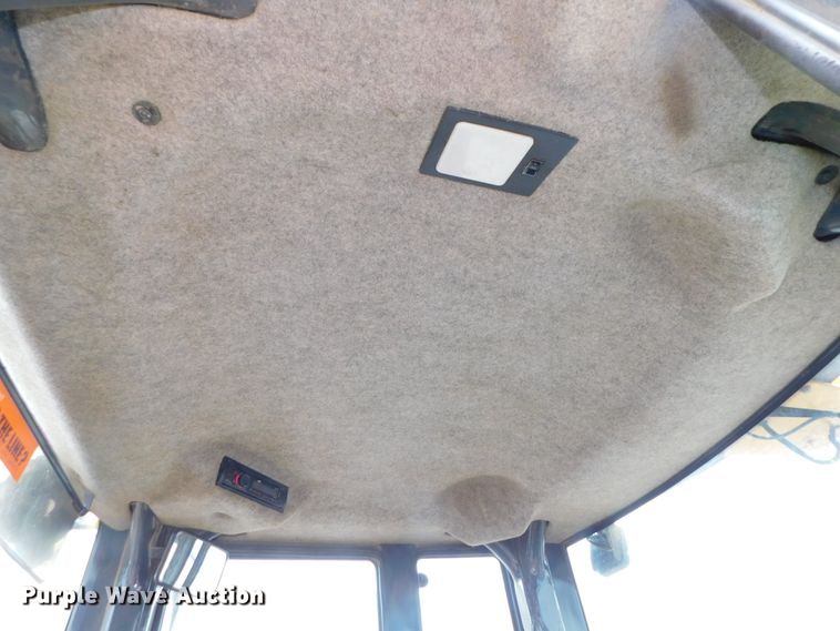 image for item DJ5982 2006 John Deere 644J  wheel loader