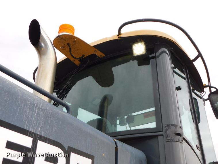 image for item DJ5982 2006 John Deere 644J  wheel loader