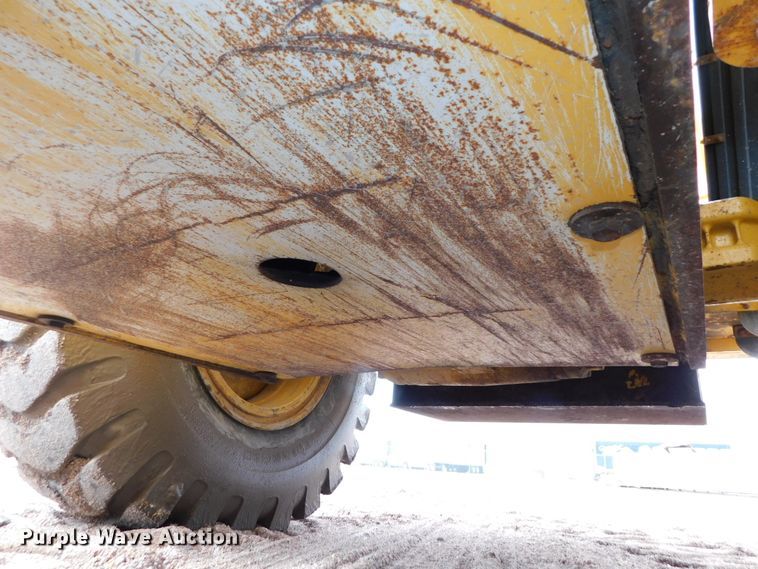 image for item DJ5982 2006 John Deere 644J  wheel loader