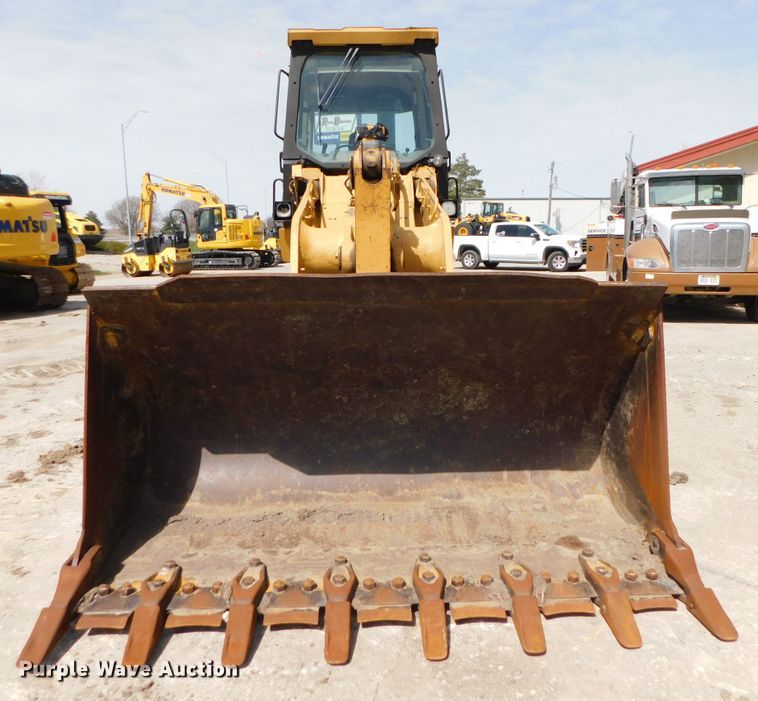 image for item DJ5995 2002 Caterpillar 963C LGP  track loader