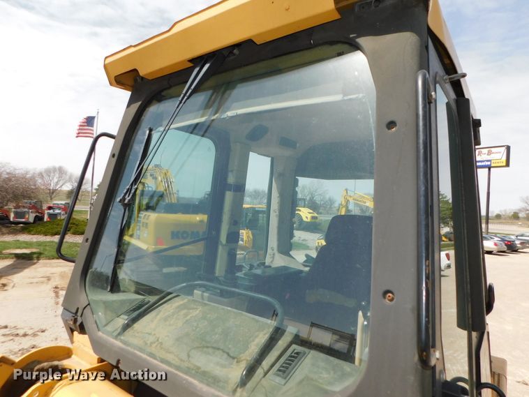 image for item DJ5995 2002 Caterpillar 963C LGP  track loader