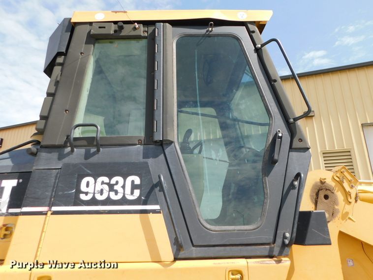 image for item DJ5995 2002 Caterpillar 963C LGP  track loader
