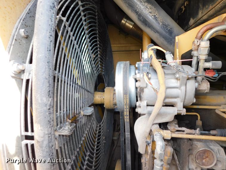 image for item DJ5995 2002 Caterpillar 963C LGP  track loader