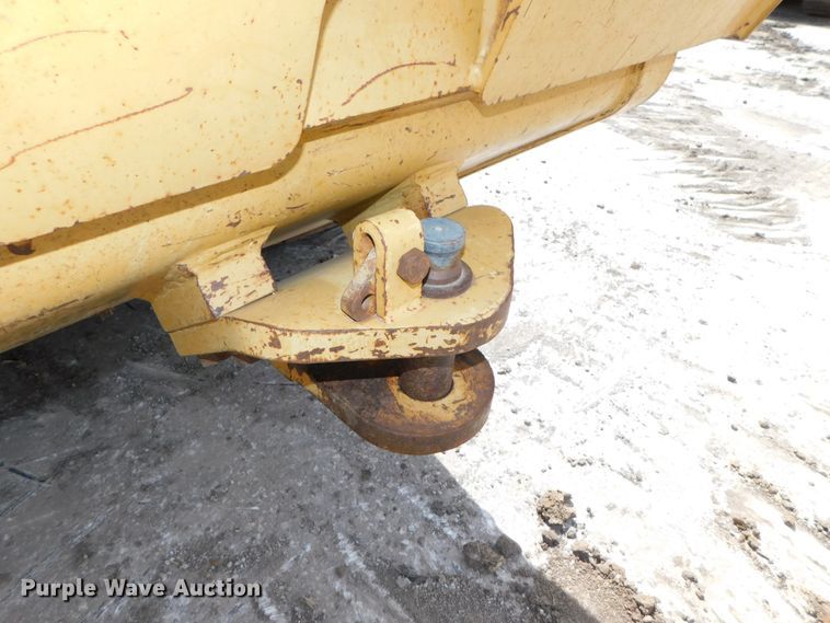 image for item DJ5995 2002 Caterpillar 963C LGP  track loader