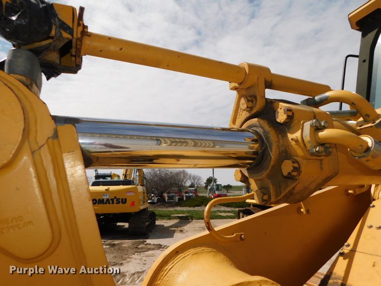 image for item DJ5995 2002 Caterpillar 963C LGP  track loader