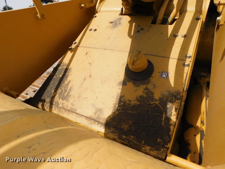 image for item DJ5995 2002 Caterpillar 963C LGP  track loader