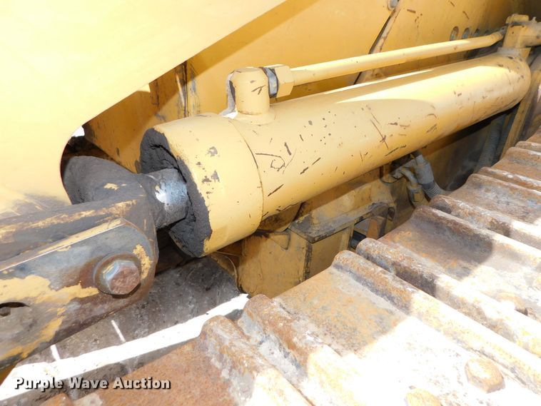 image for item DJ5995 2002 Caterpillar 963C LGP  track loader