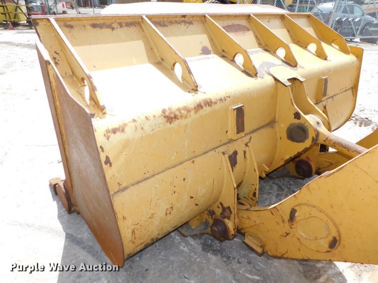 image for item DJ5995 2002 Caterpillar 963C LGP  track loader