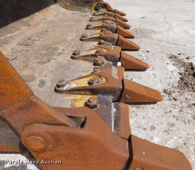 image for item DJ5995 2002 Caterpillar 963C LGP  track loader