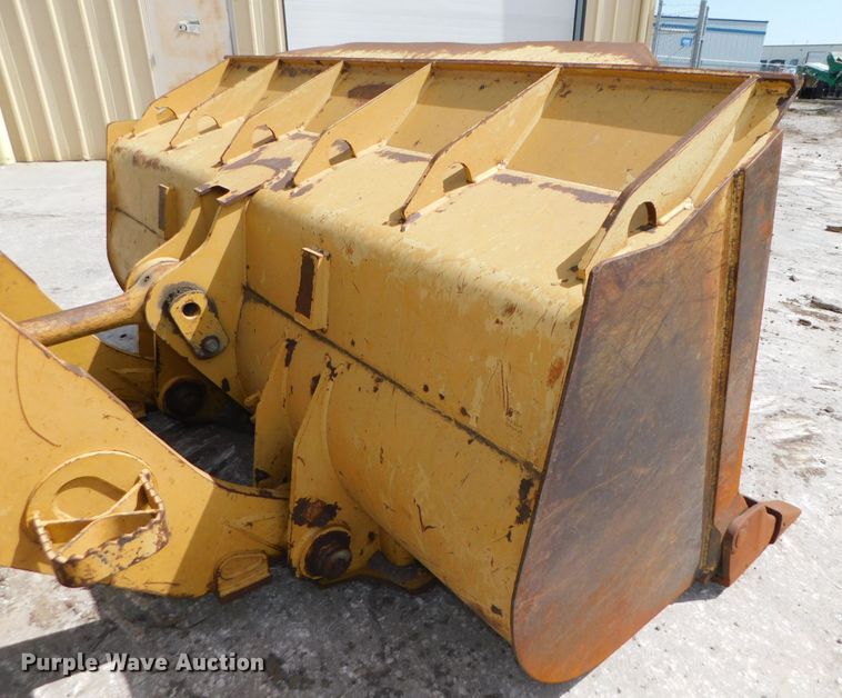 image for item DJ5995 2002 Caterpillar 963C LGP  track loader
