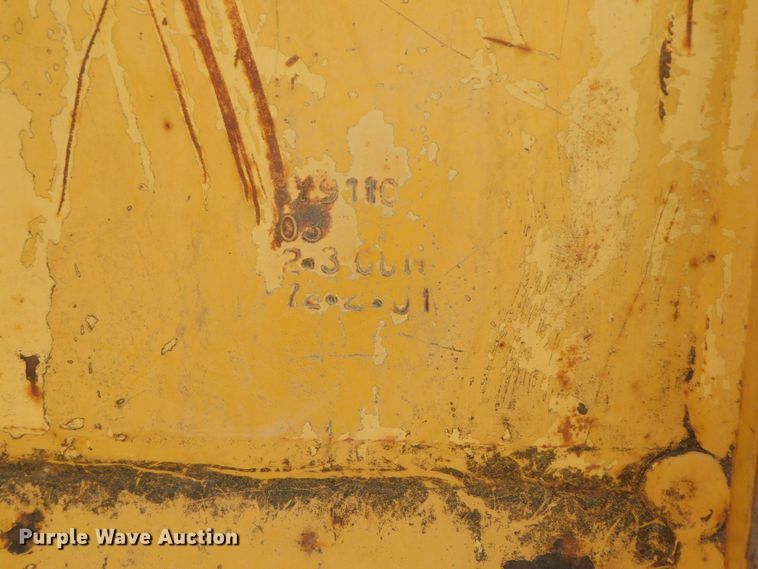 image for item DJ5995 2002 Caterpillar 963C LGP  track loader