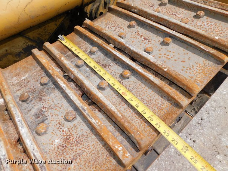 image for item DJ5995 2002 Caterpillar 963C LGP  track loader