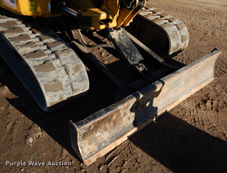 image for item DJ6020 2017 Caterpillar 305E2 CR  mini excavator