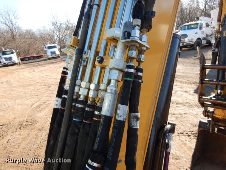 image for item DJ6020 2017 Caterpillar 305E2 CR  mini excavator