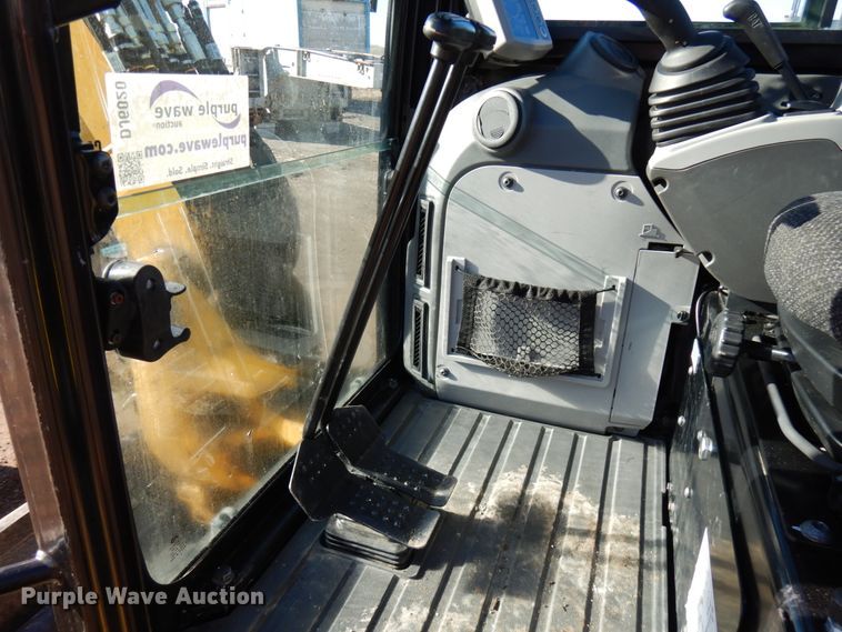 image for item DJ6020 2017 Caterpillar 305E2 CR  mini excavator