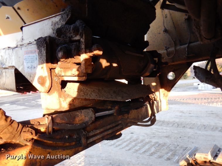 image for item DJ6023 2010 Caterpillar PM201  milling machine