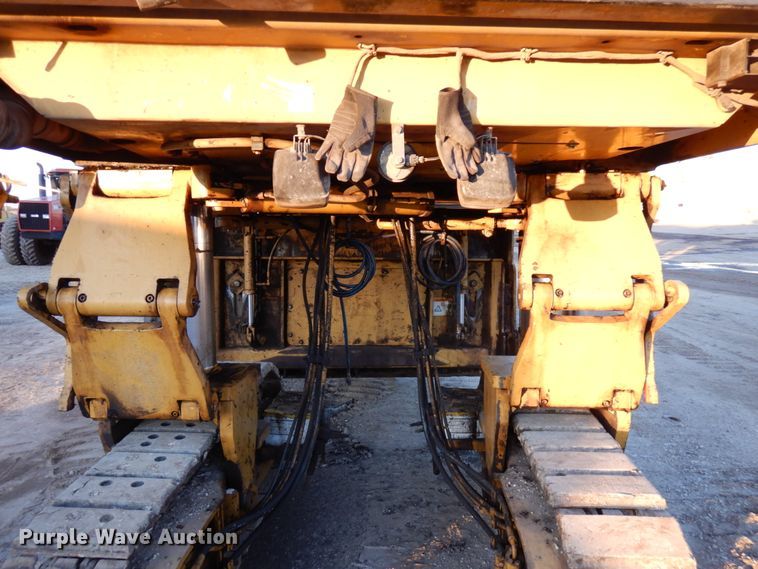 image for item DJ6023 2010 Caterpillar PM201  milling machine