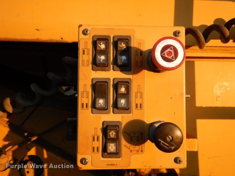 image for item DJ6023 2010 Caterpillar PM201  milling machine