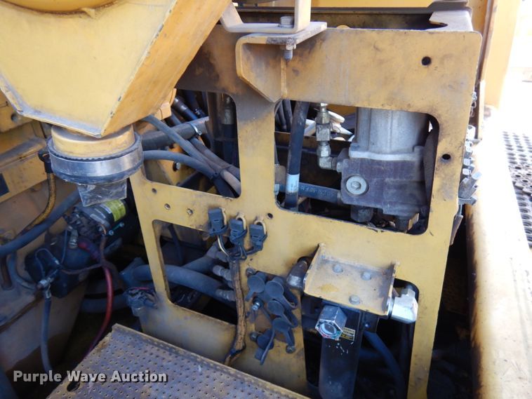 image for item DJ6023 2010 Caterpillar PM201  milling machine