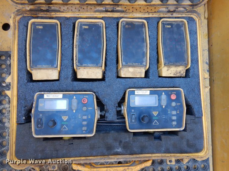 image for item DJ6023 2010 Caterpillar PM201  milling machine