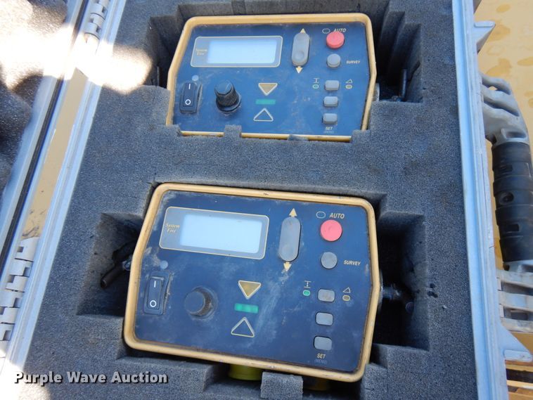 image for item DJ6023 2010 Caterpillar PM201  milling machine