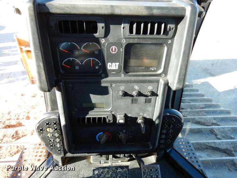 image for item DJ6041 2007 Caterpillar D6N LGP  dozer