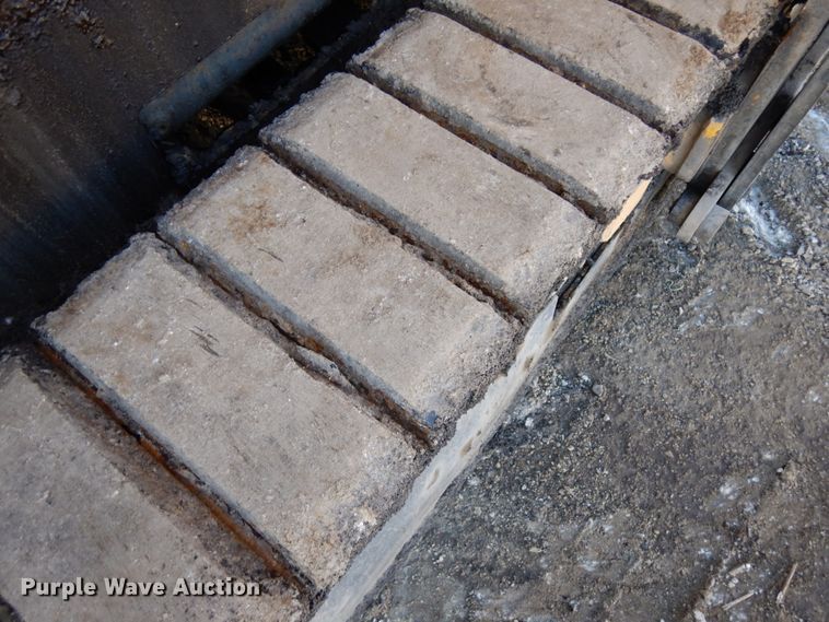 image for item DJ6046 2016 Carlson CP100  paver