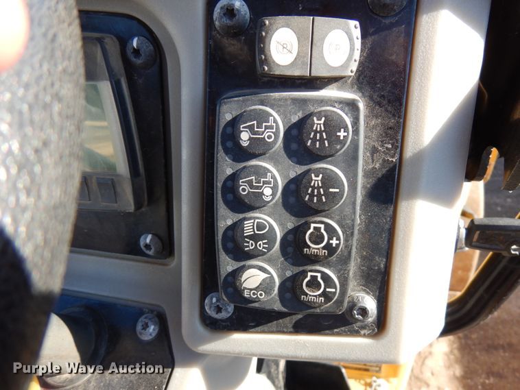 image for item DJ6047 2017 Caterpillar CB-34B  vibratory double drum roller