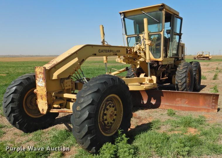 image for item DJ8346 1981 Caterpillar 120G  rigid frame motor grader