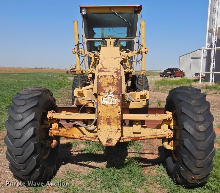 image for item DJ8346 1981 Caterpillar 120G  rigid frame motor grader