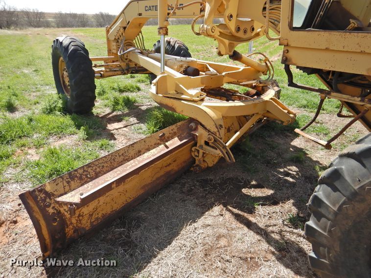 image for item DJ8346 1981 Caterpillar 120G  rigid frame motor grader