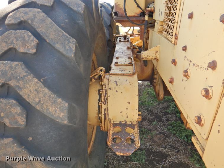 image for item DJ8346 1981 Caterpillar 120G  rigid frame motor grader