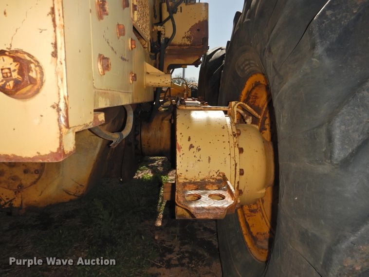 image for item DJ8346 1981 Caterpillar 120G  rigid frame motor grader