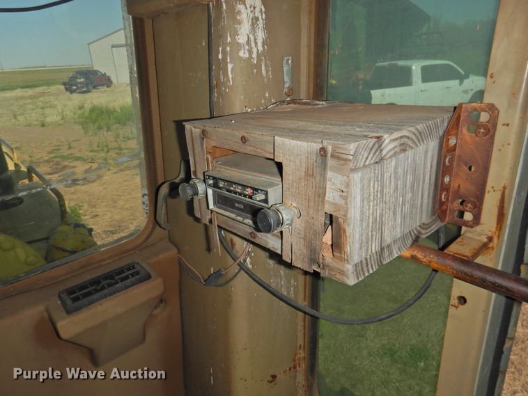 image for item DJ8346 1981 Caterpillar 120G  rigid frame motor grader