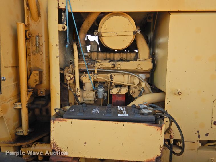 image for item DJ8346 1981 Caterpillar 120G  rigid frame motor grader