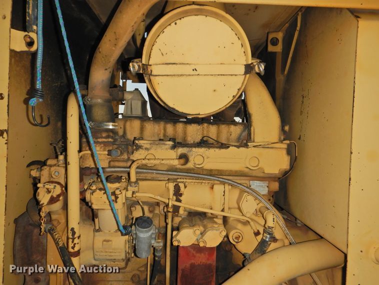 image for item DJ8346 1981 Caterpillar 120G  rigid frame motor grader