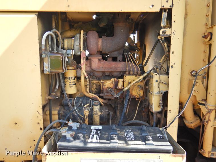 image for item DJ8346 1981 Caterpillar 120G  rigid frame motor grader