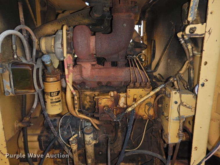 image for item DJ8346 1981 Caterpillar 120G  rigid frame motor grader