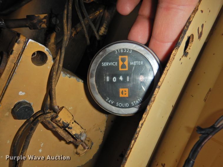 image for item DJ8346 1981 Caterpillar 120G  rigid frame motor grader